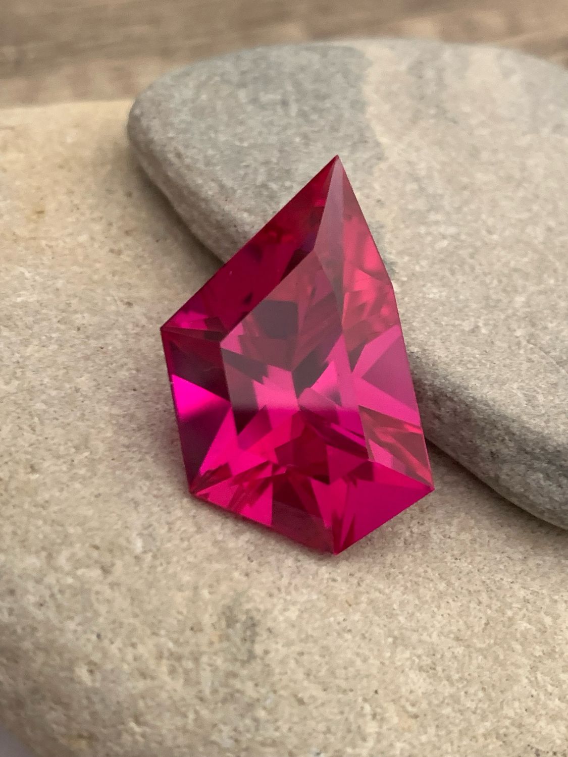 ᴬᵀᵞᴾᴵᶜᴬᴸ JEDI PINK SAPPHIRE 33.30ct 🌱