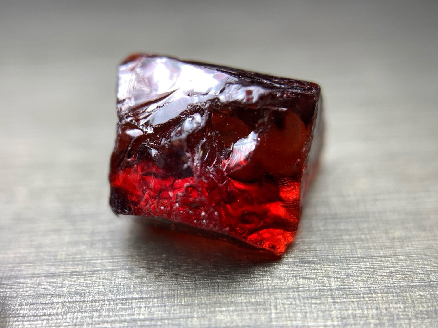 ᴬᵀᵞᴾᴵᶜᴬᴸ WILD GARNET 2.25ct