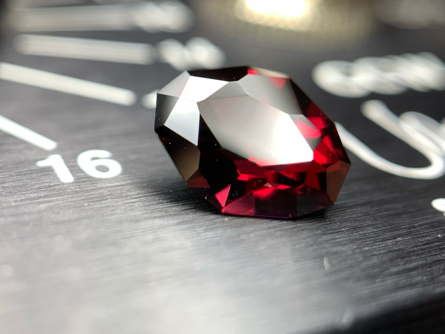 ᴬᵀᵞᴾᴵᶜᴬᴸ UMBALITE GARNET 2,06ct
