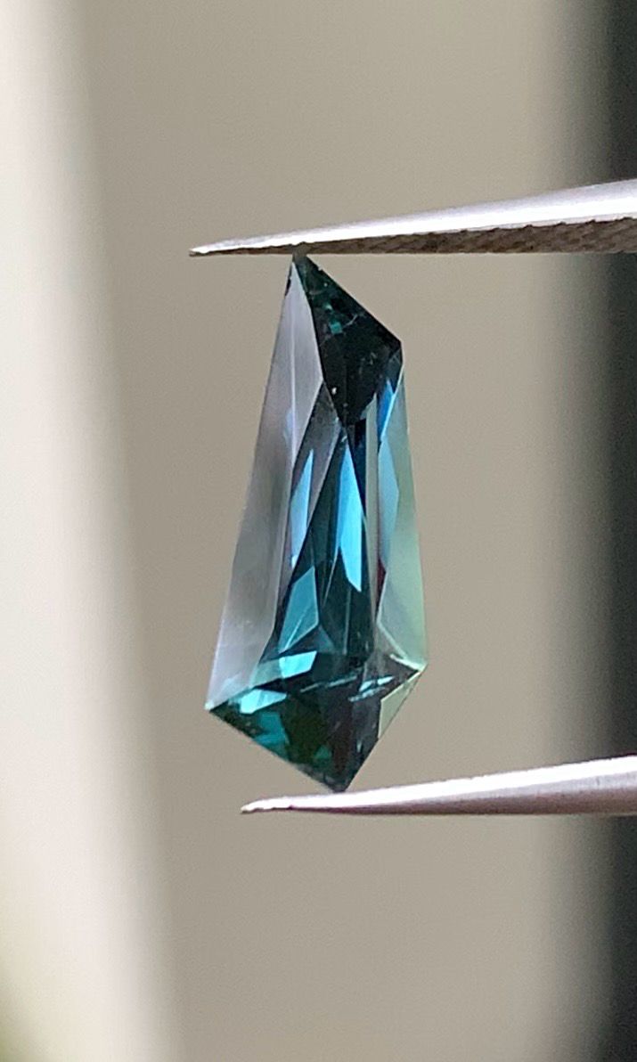 ᴬᵀᵞᴾᴵᶜᴬᴸ KENYAN SAPPHIRE 1.48ct