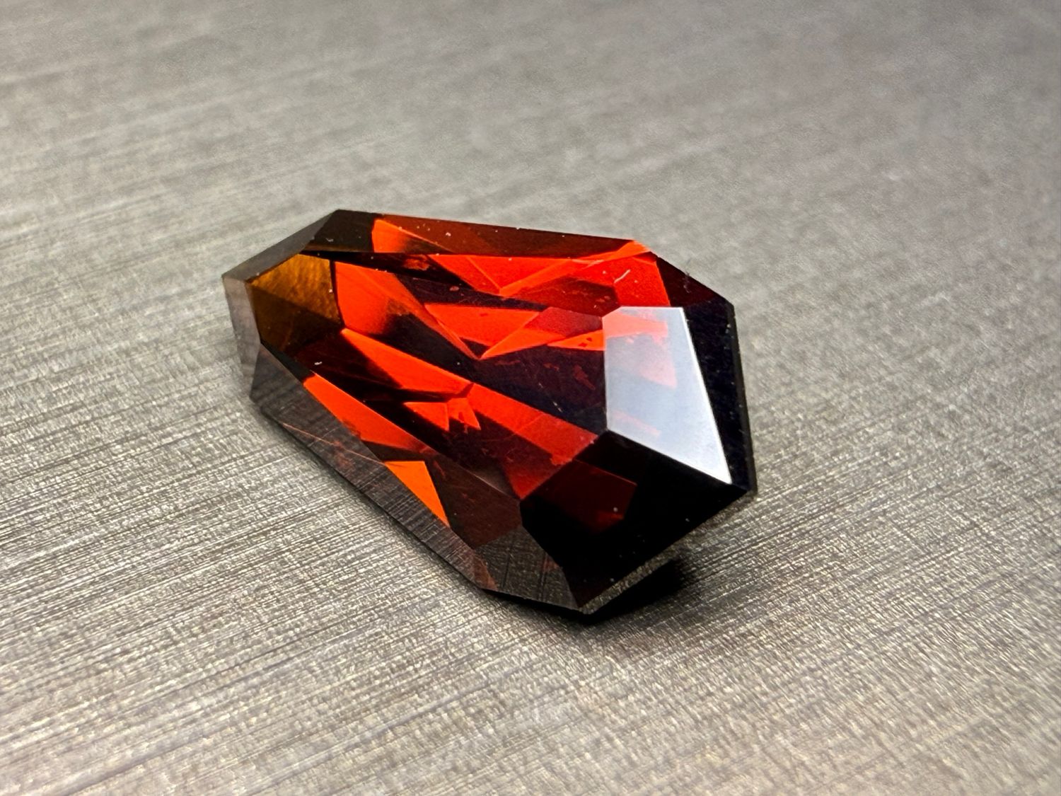 ᴬᵀᵞᴾᴵᶜᴬᴸ HESSONITE GARNET 1.99ct