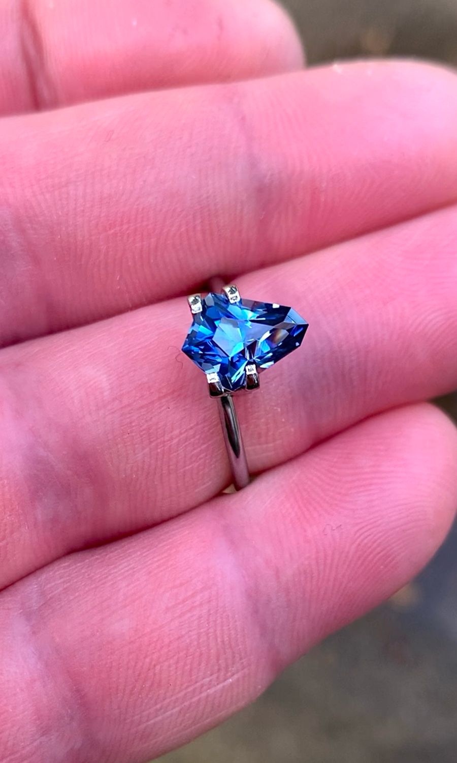 ᴬᵀᵞᴾᴵᶜᴬᴸ BLUE SAPPHIRE 2.72ct 🌱