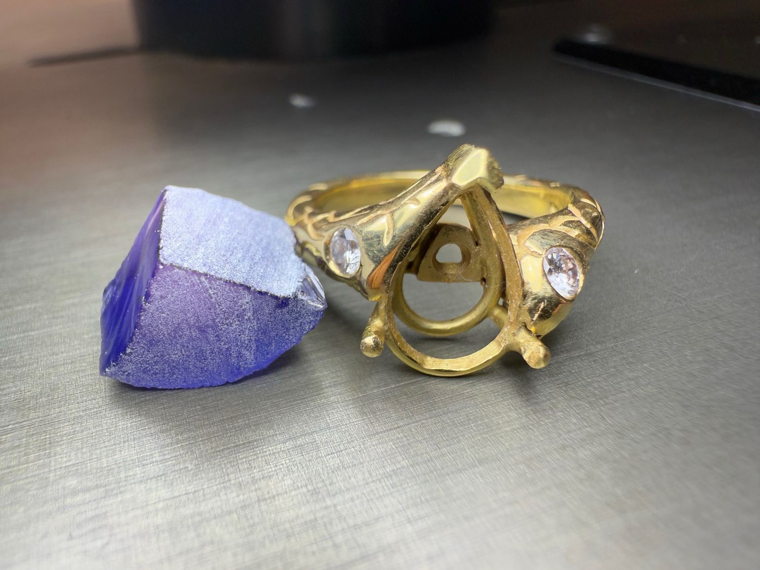 ᴬᵀᵞᴾᴵᶜᴬᴸ REPLACEMENT SAPPHIRE