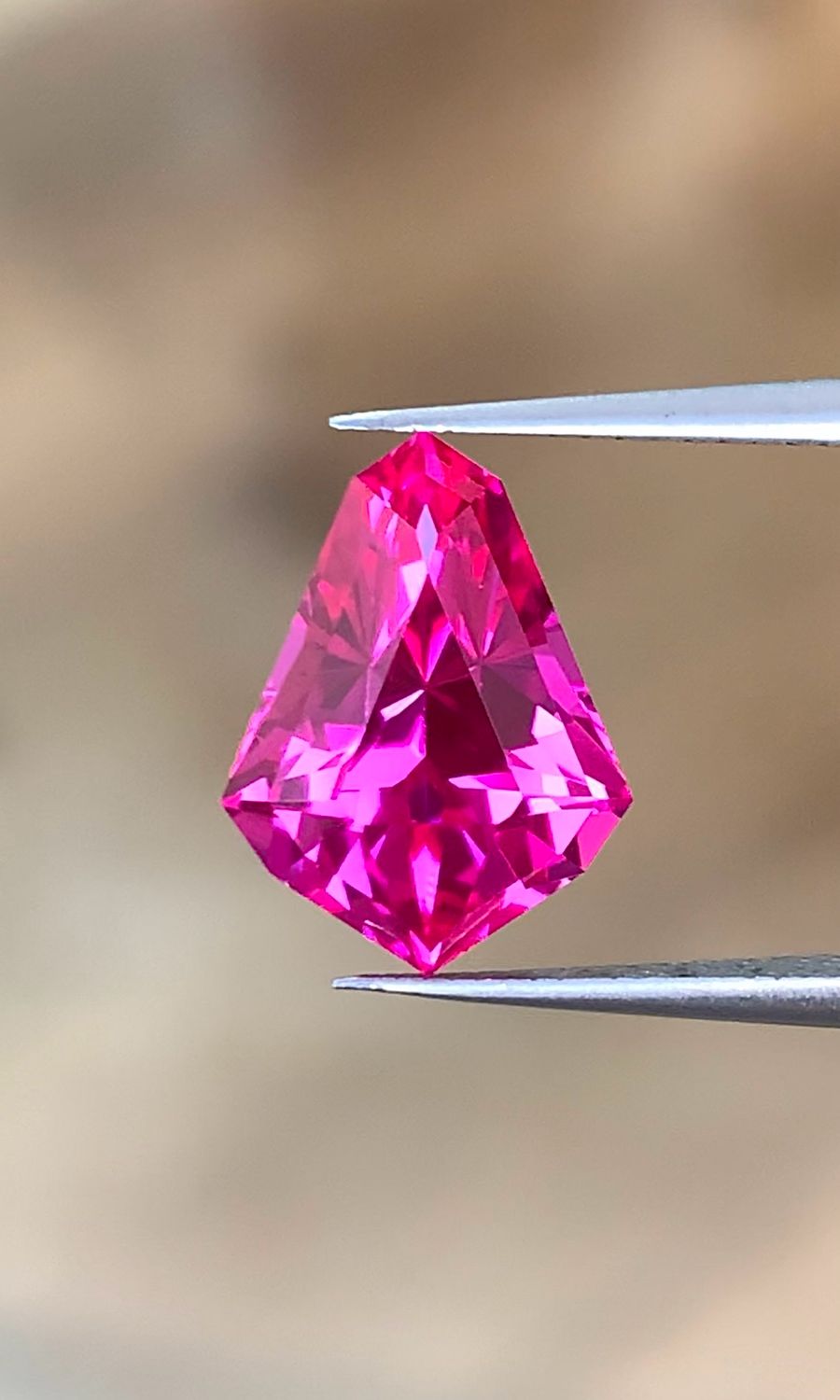ᴬᵀᵞᴾᴵᶜᴬᴸ JEDI PINK SAPPHIRE 3.90ct 🌱