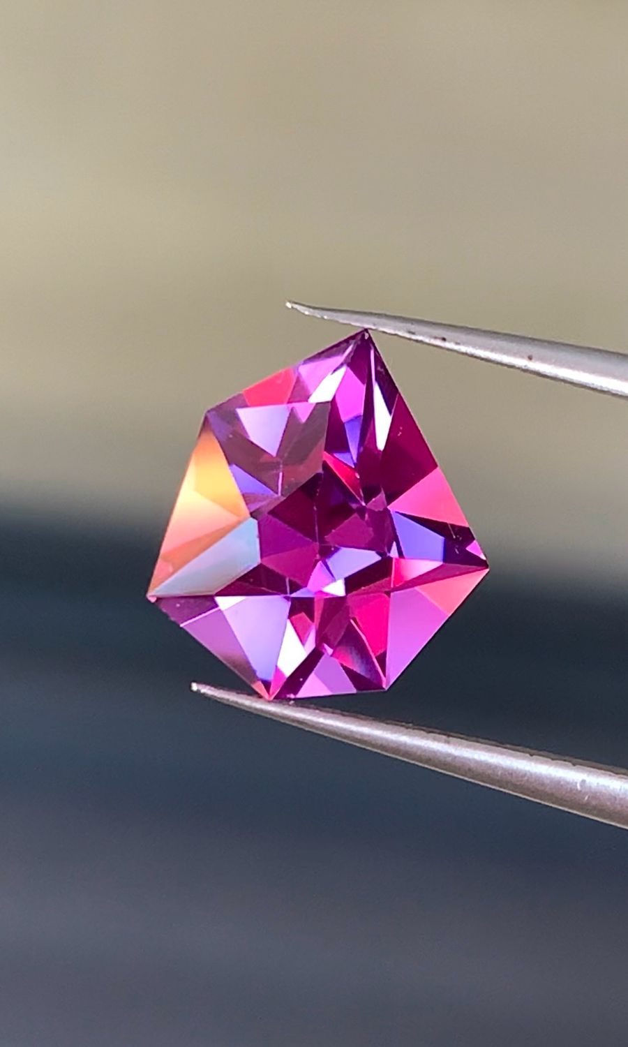 ᴬᵀᵞᴾᴵᶜᴬᴸ ULTRA VIOLET SAPPHIRE 6.14ct 🌱