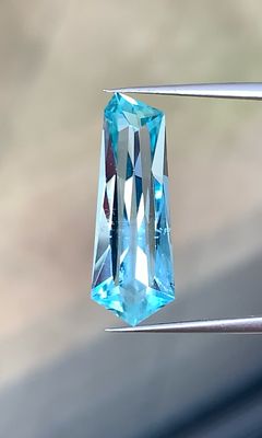 ᴬᵀᵞᴾᴵᶜᴬᴸ AQUAMARINE 7.88ct