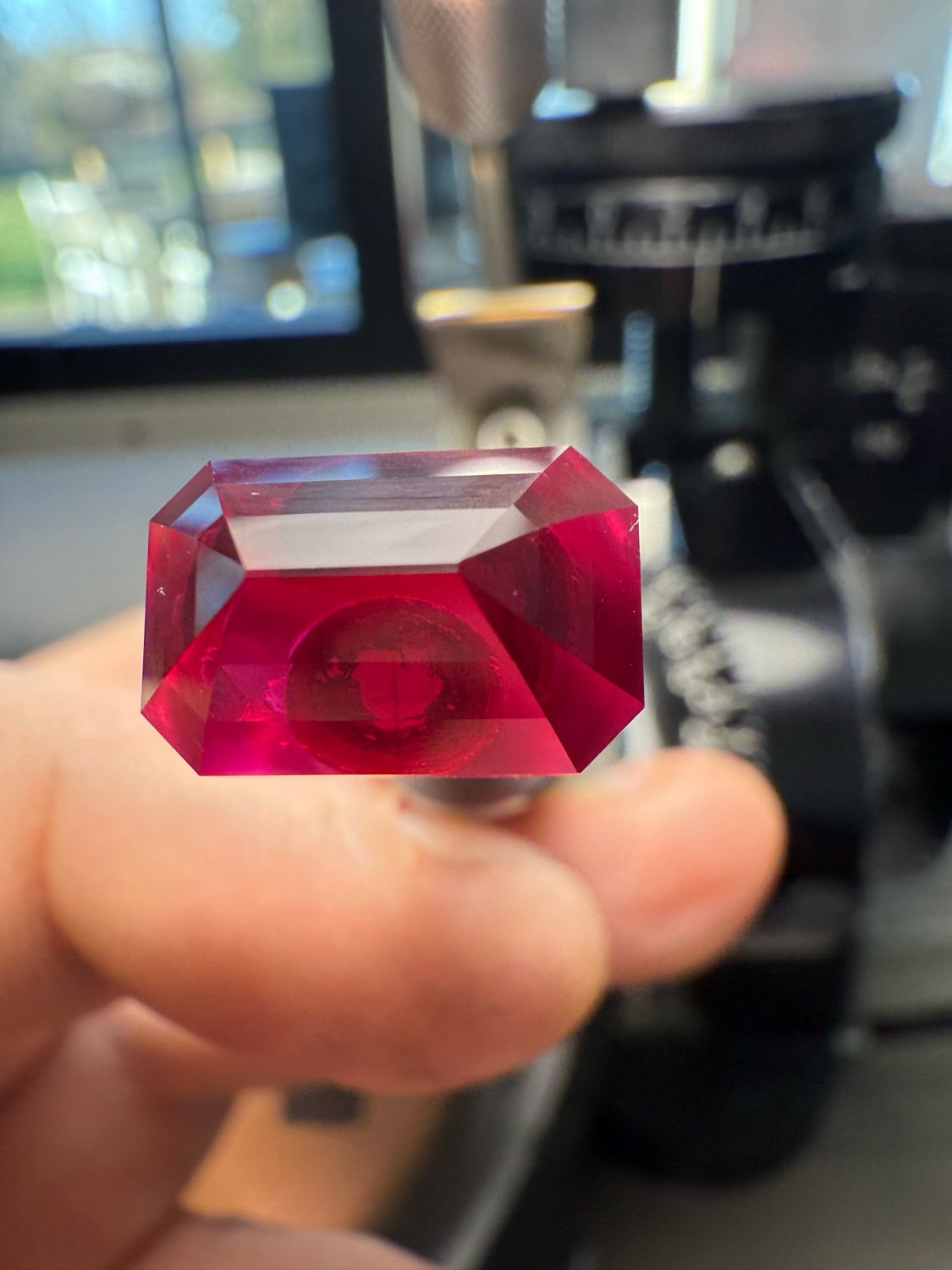 ᴬᵀᵞᴾᴵᶜᴬᴸ RUBY DIAMOND RING