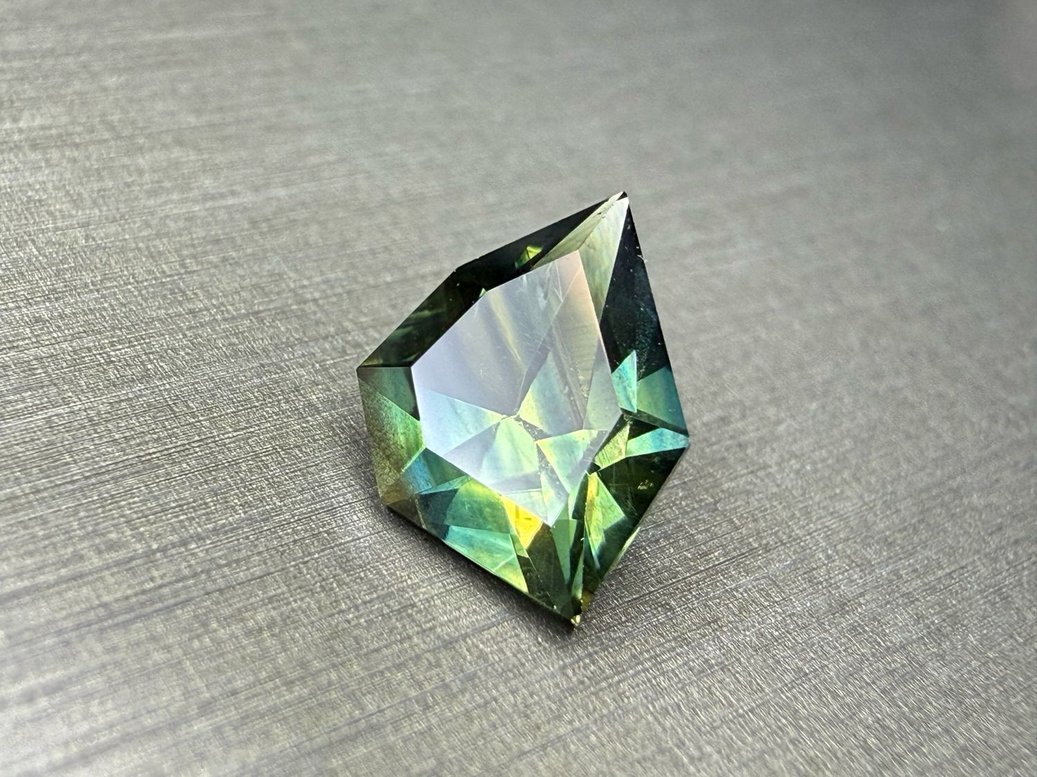 ᴬᵀᵞᴾᴵᶜᴬᴸ KENYAN SAPPHIRE 1.50ct