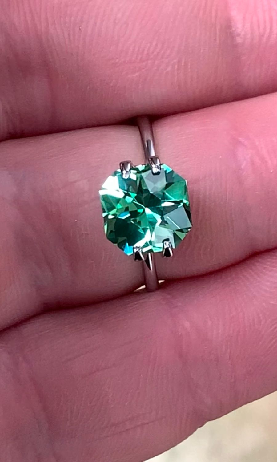 ᴬᵀᵞᴾᴵᶜᴬᴸ MINT SAPPHIRE 3.93ct 🌱