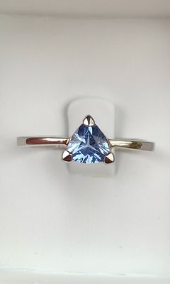 ᴬᵀᵞᴾᴵᶜᴬᴸ SAPPHIRE PLATINIUM RING