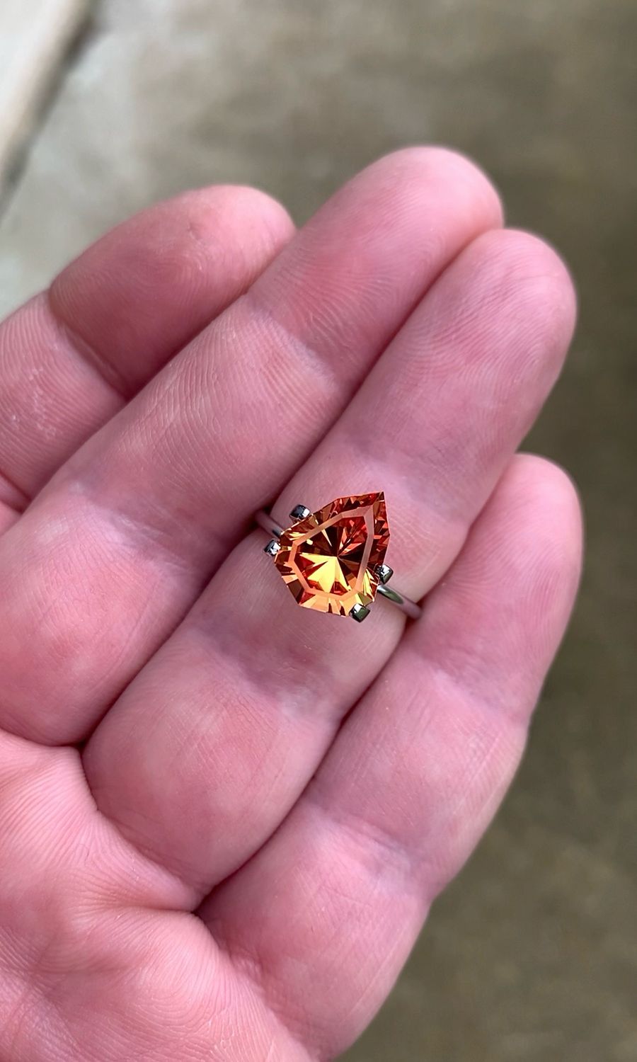 ᴬᵀᵞᴾᴵᶜᴬᴸ ORANGE SAPPHIRE 5.01ct 🌱