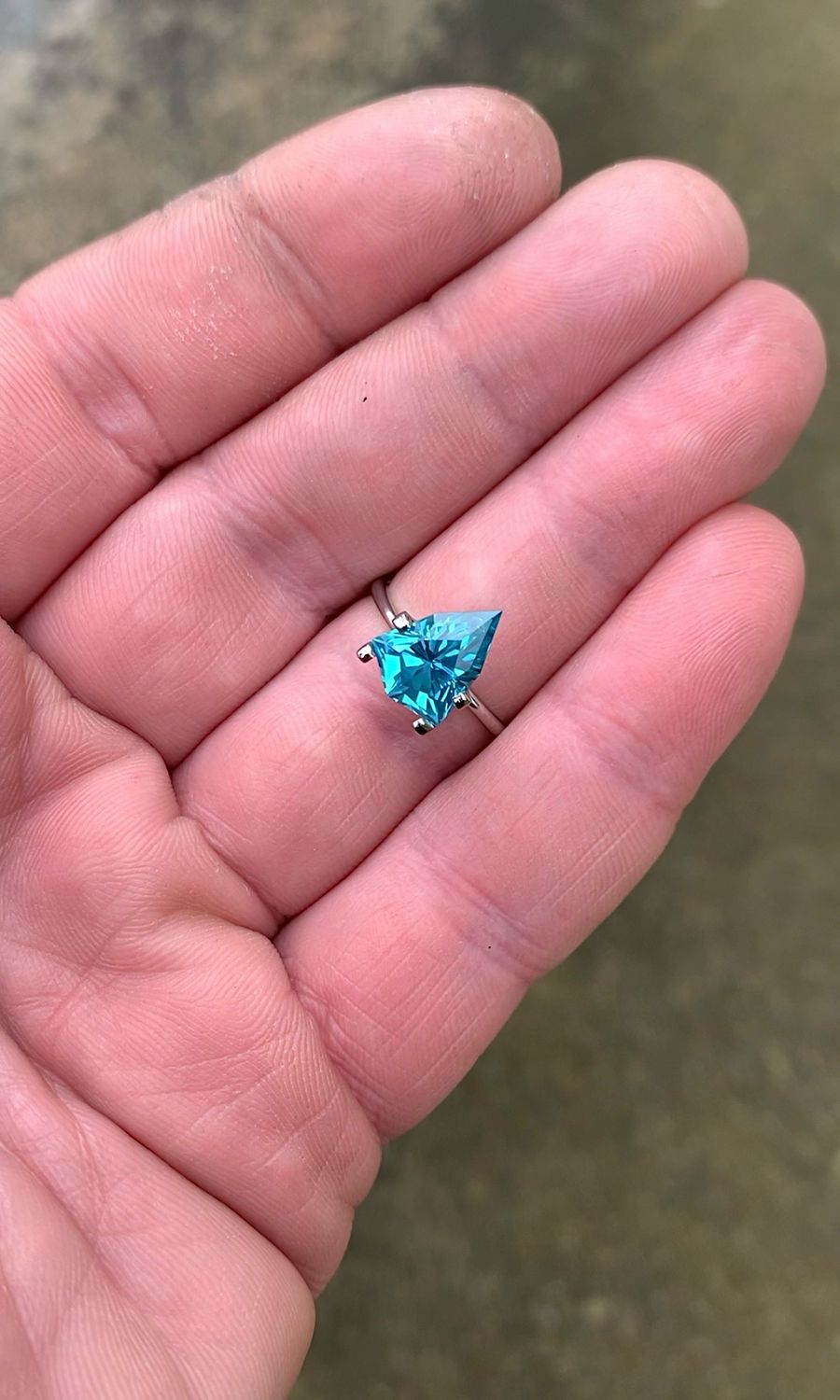ᴬᵀᵞᴾᴵᶜᴬᴸ MALDIVES SAPPHIRE 3.58ct 🌱