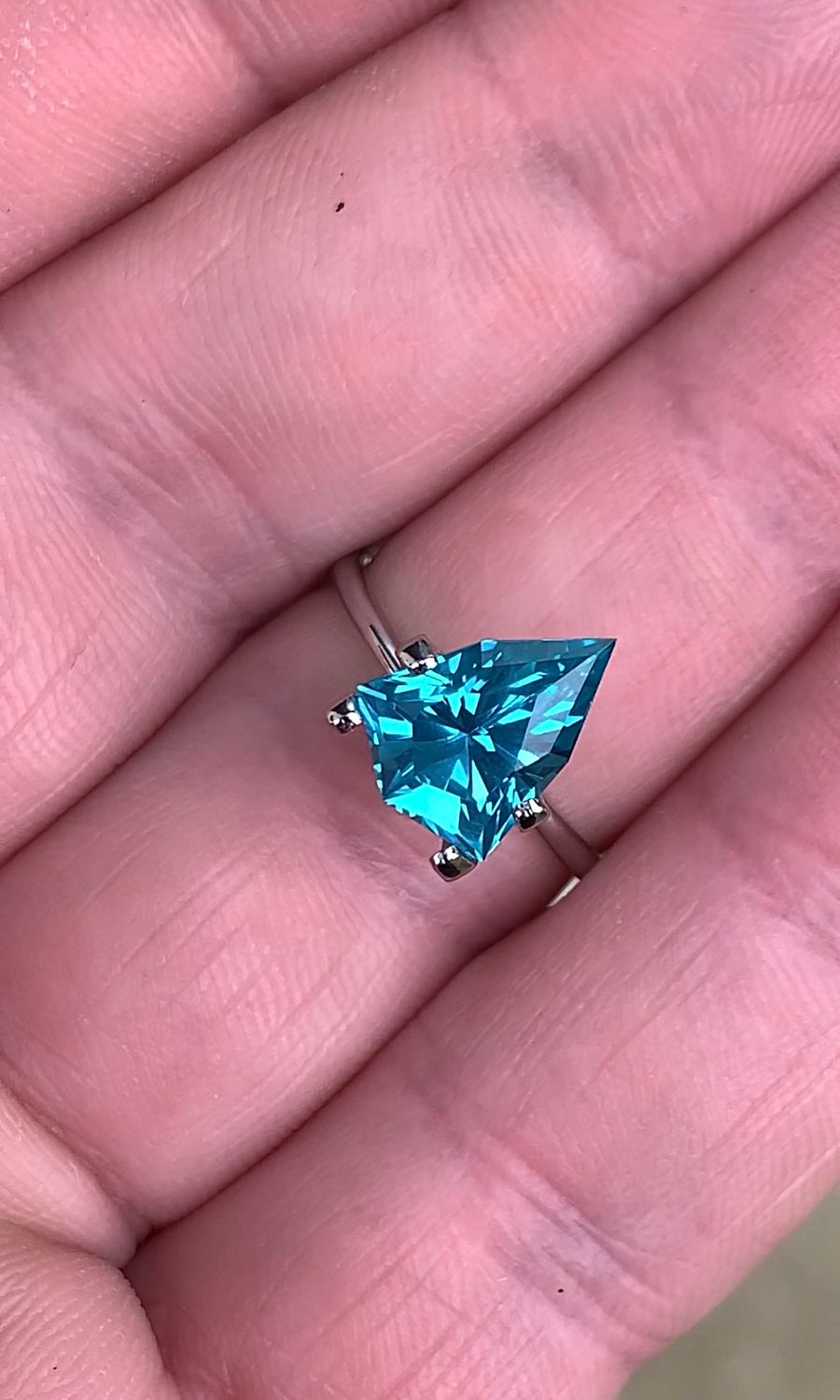 ᴬᵀᵞᴾᴵᶜᴬᴸ MALDIVES SAPPHIRE 3.58ct 🌱