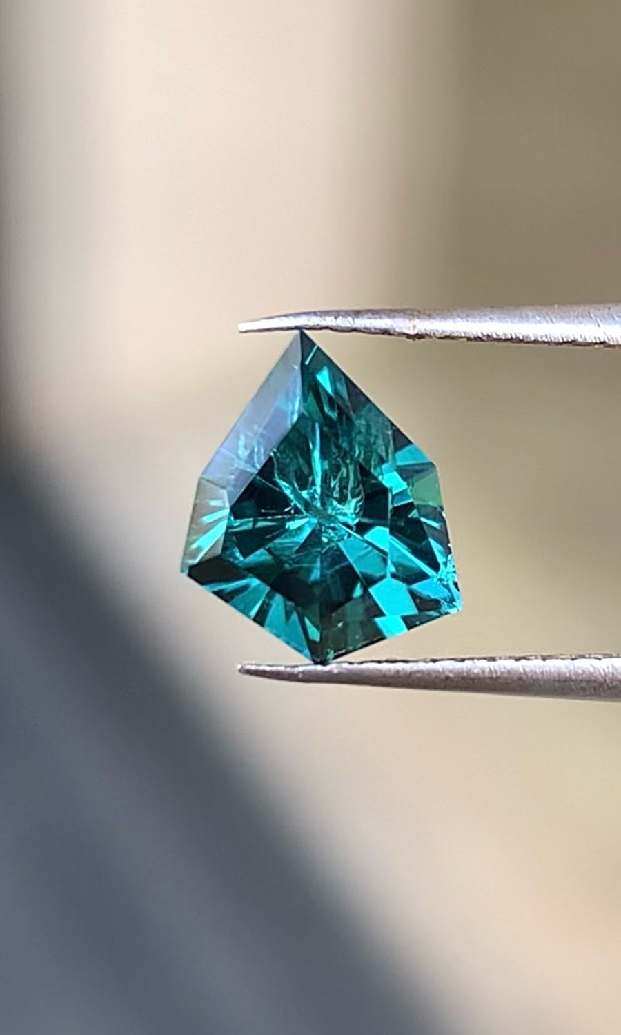 ᴬᵀᵞᴾᴵᶜᴬᴸ LAGOON BLUE TOURMALINE 1.21ct