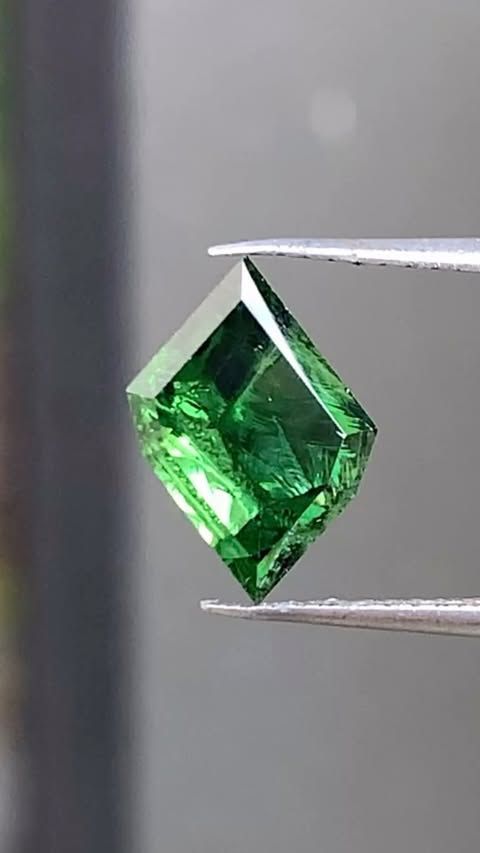 ᴬᵀᵞᴾᴵᶜᴬᴸ WILD CHROME TOURMALINE 1.34ct
