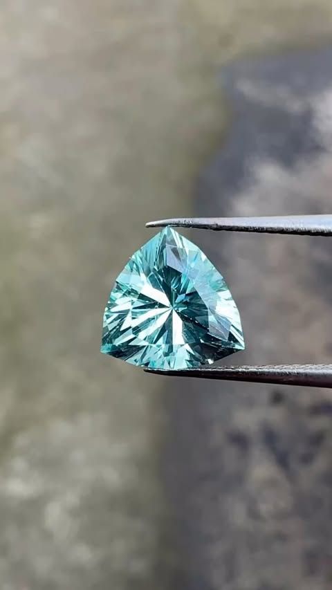 ᴬᵀᵞᴾᴵᶜᴬᴸ MONTANA COLOR SAPPHIRE 2.27ct 🌱