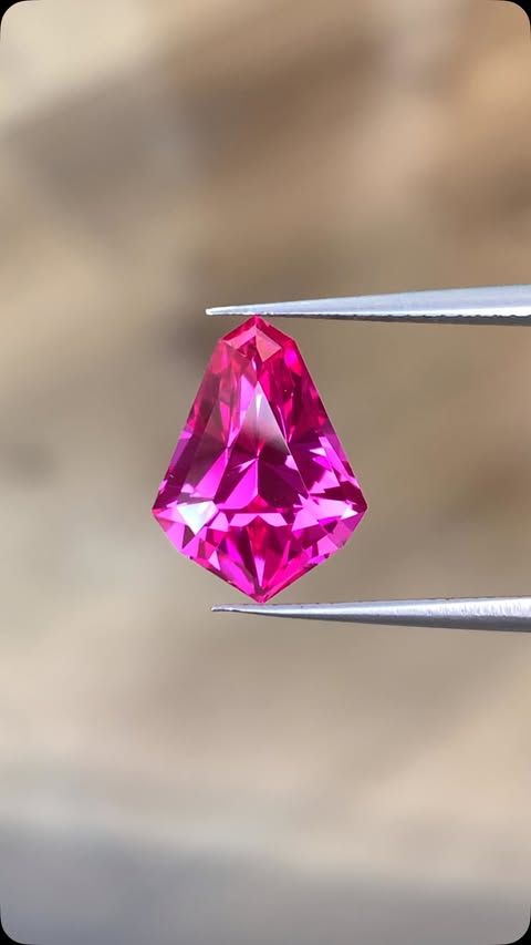 ᴬᵀᵞᴾᴵᶜᴬᴸ JEDI PINK SAPPHIRE 3.90ct 🌱