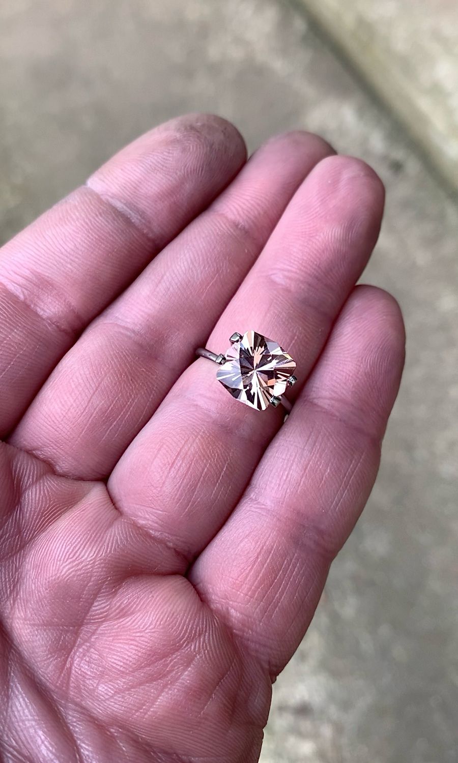 ᴬᵀᵞᴾᴵᶜᴬᴸ PEACH SAPPHIRE 5.95ct 🌱