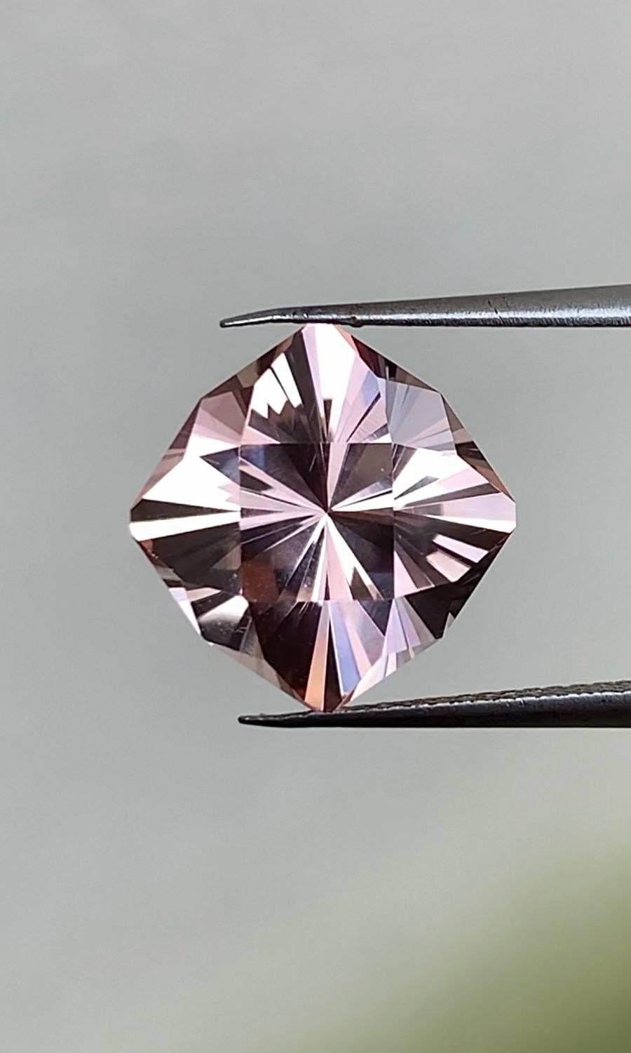 ᴬᵀᵞᴾᴵᶜᴬᴸ PEACH SAPPHIRE 5.95ct 🌱