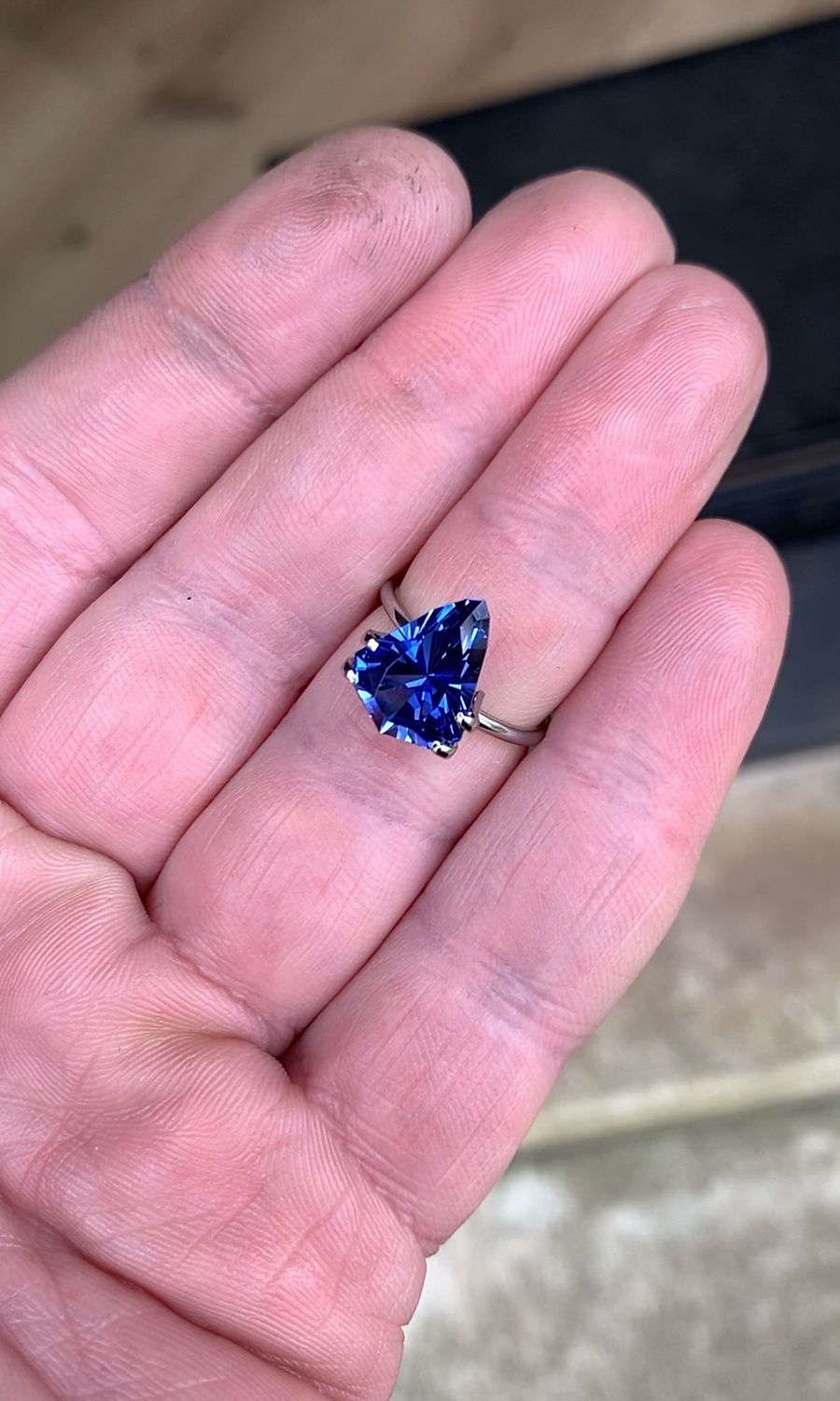 ᴬᵀᵞᴾᴵᶜᴬᴸ BLUE SAPPHIRE 5.61ct 🌱