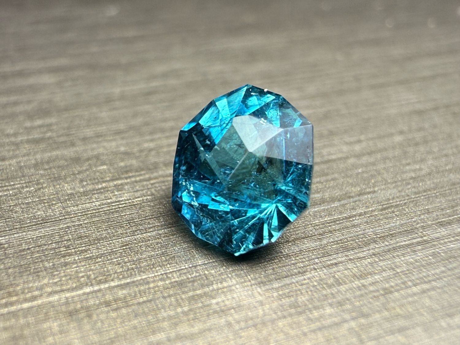 ᴬᵀᵞᴾᴵᶜᴬᴸ BLUE TOURMALINE 0.88ct