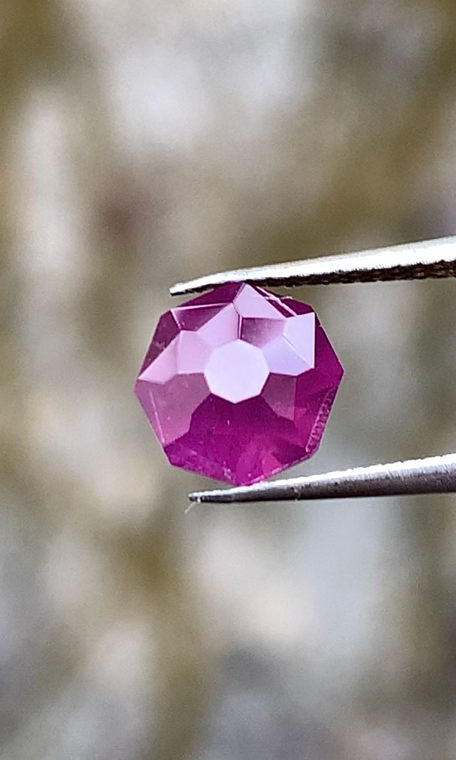 ᴬᵀᵞᴾᴵᶜᴬᴸ HOT PURPLE GARNET 1.63ct