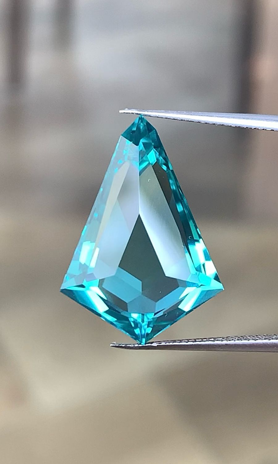 ᴬᵀᵞᴾᴵᶜᴬᴸ MALDIVES SAPPHIRE 13.94ct🌱