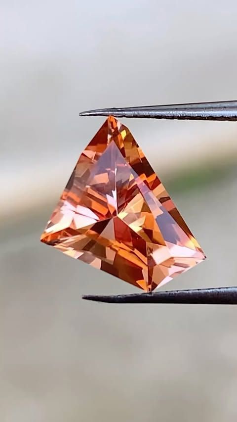 ᴬᵀᵞᴾᴵᶜᴬᴸ APRICOT SAPPHIRE 2.58ct 🌱
