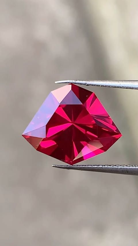 ᴬᵀᵞᴾᴵᶜᴬᴸ RUBY 4.91ct 🌱