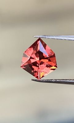 ᴬᵀᵞᴾᴵᶜᴬᴸ MALAYA GARNET 1.11ct