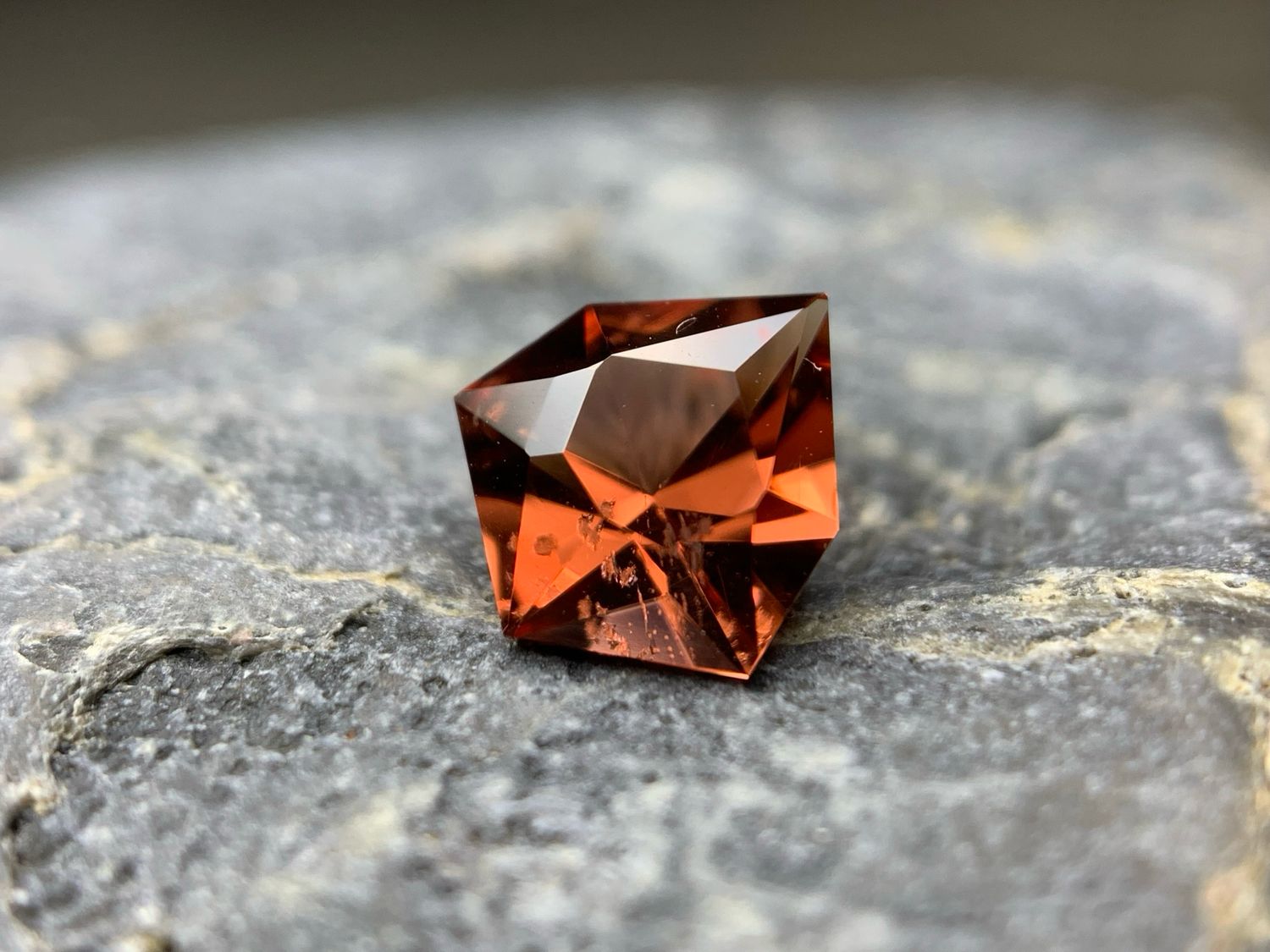 ᴬᵀᵞᴾᴵᶜᴬᴸ MALAYA GARNET 1.11ct