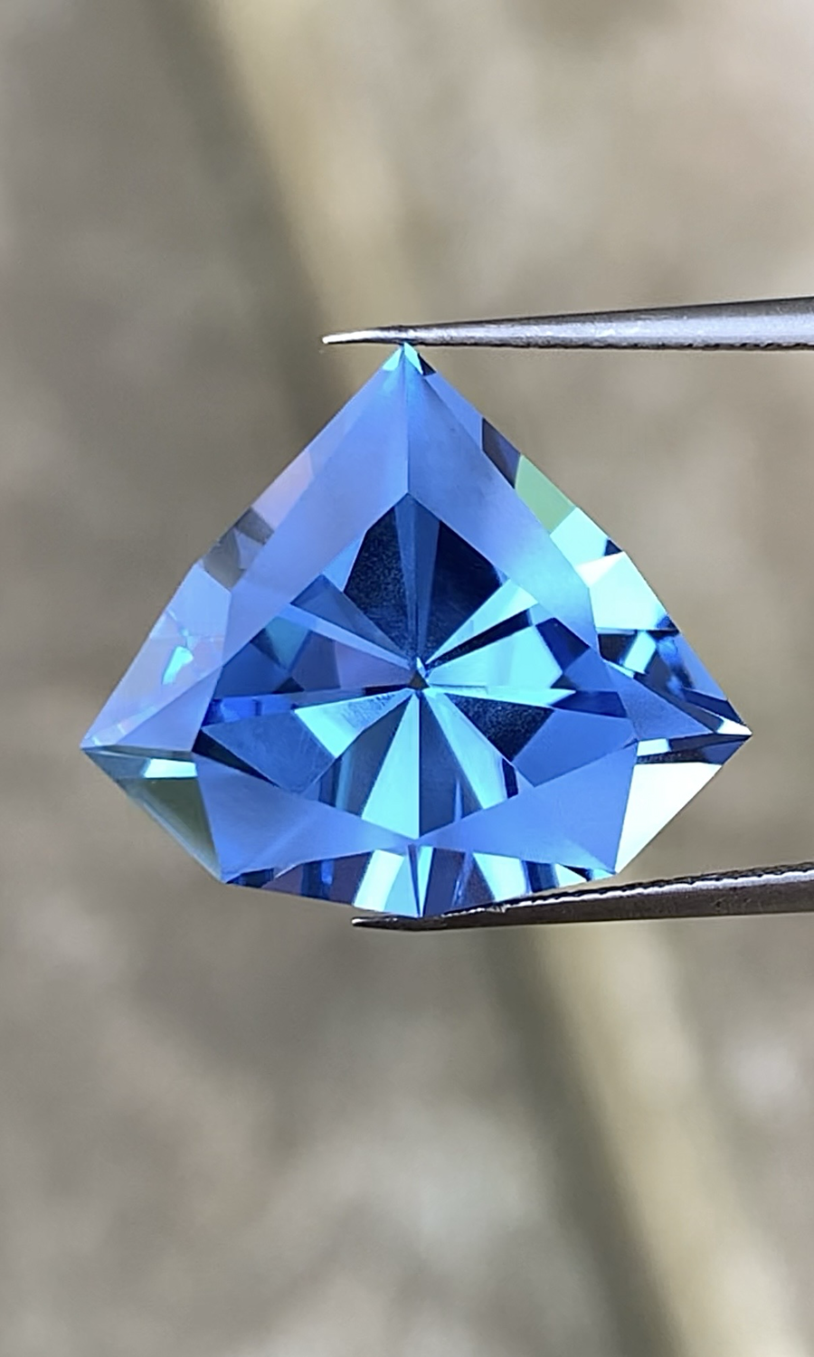 ᴬᵀᵞᴾᴵᶜᴬᴸ BLUE SPINEL 13.17ct 🌱