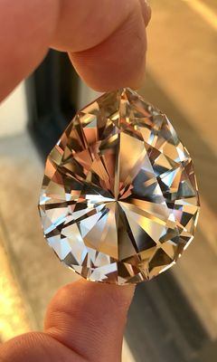 ᴬᵀᵞᴾᴵᶜᴬᴸ REPLICA DIAMOND CULLINAN 1 (modernized)