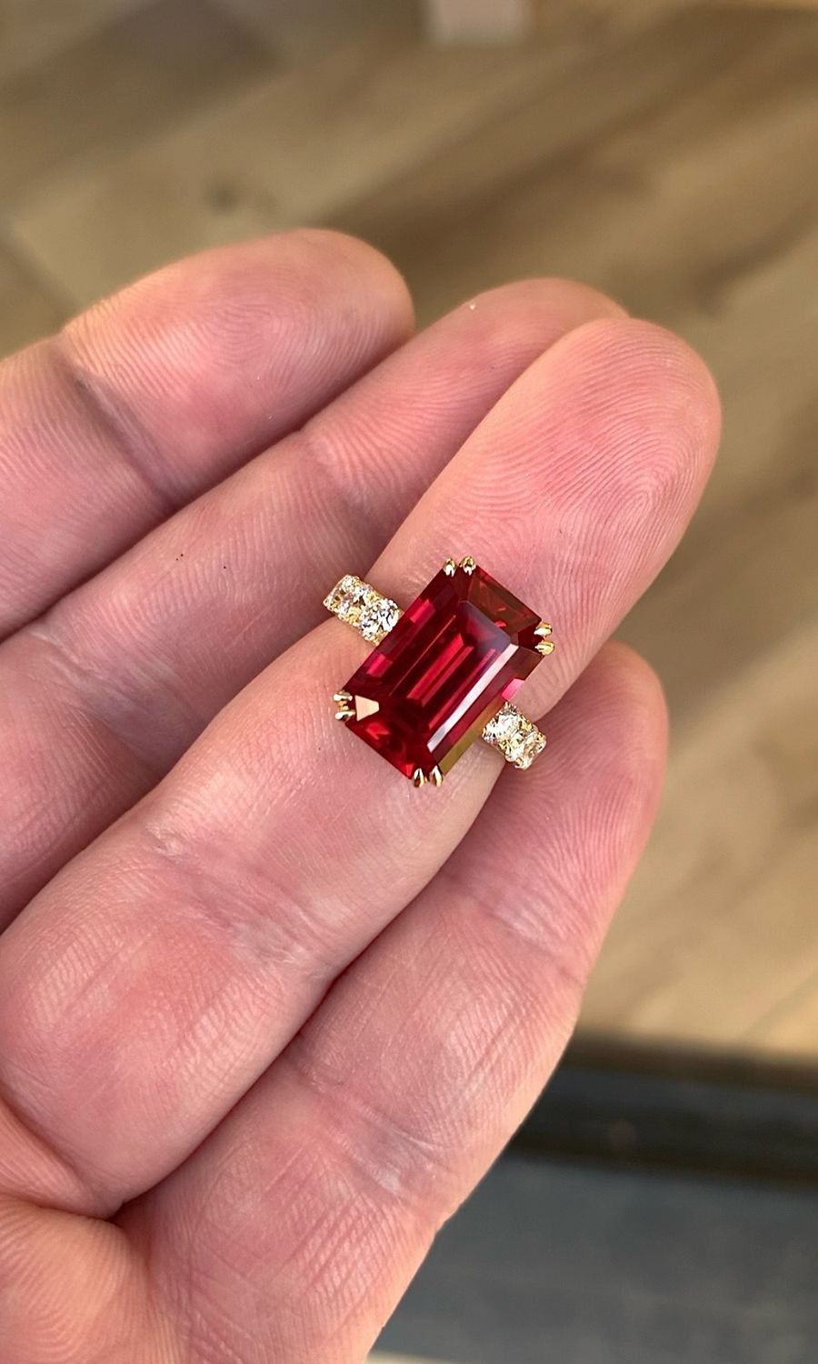 ᴬᵀᵞᴾᴵᶜᴬᴸ RUBY DIAMOND RING