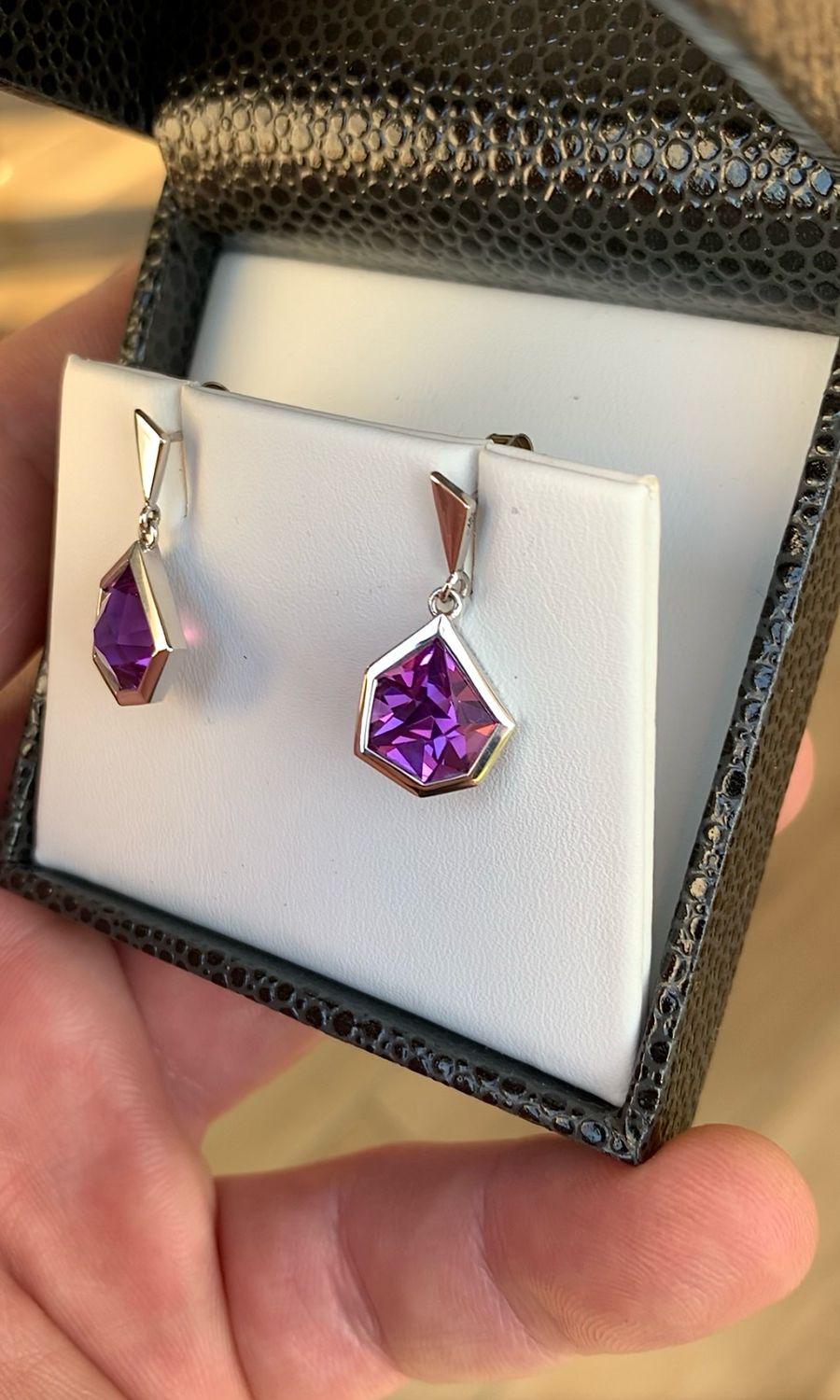 ᴬᵀᵞᴾᴵᶜᴬᴸ SAPPHIRE EARRINGS
