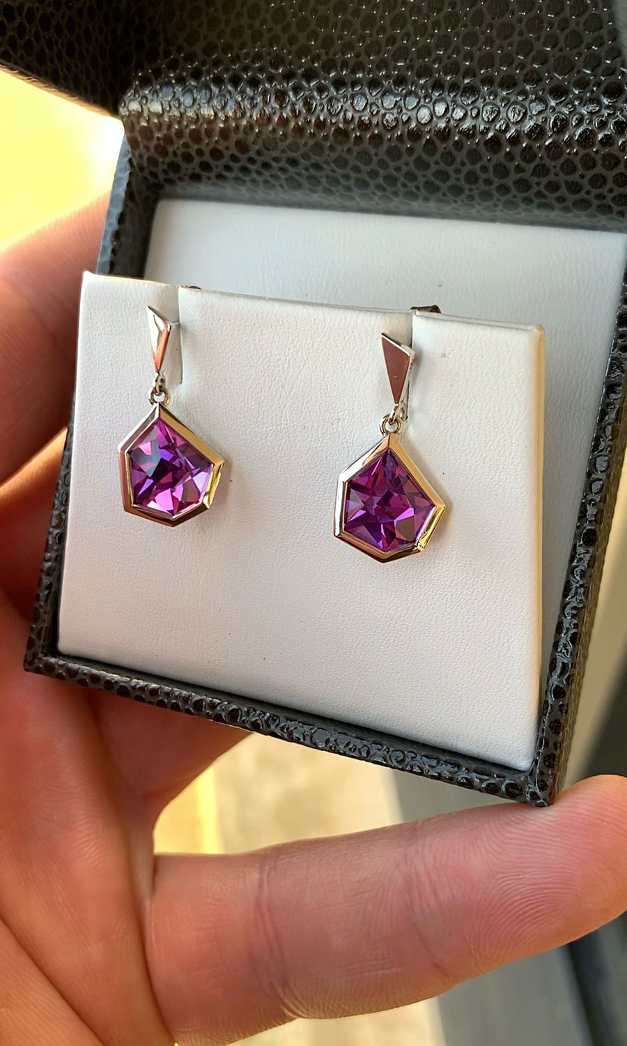 ᴬᵀᵞᴾᴵᶜᴬᴸ SAPPHIRE EARRINGS