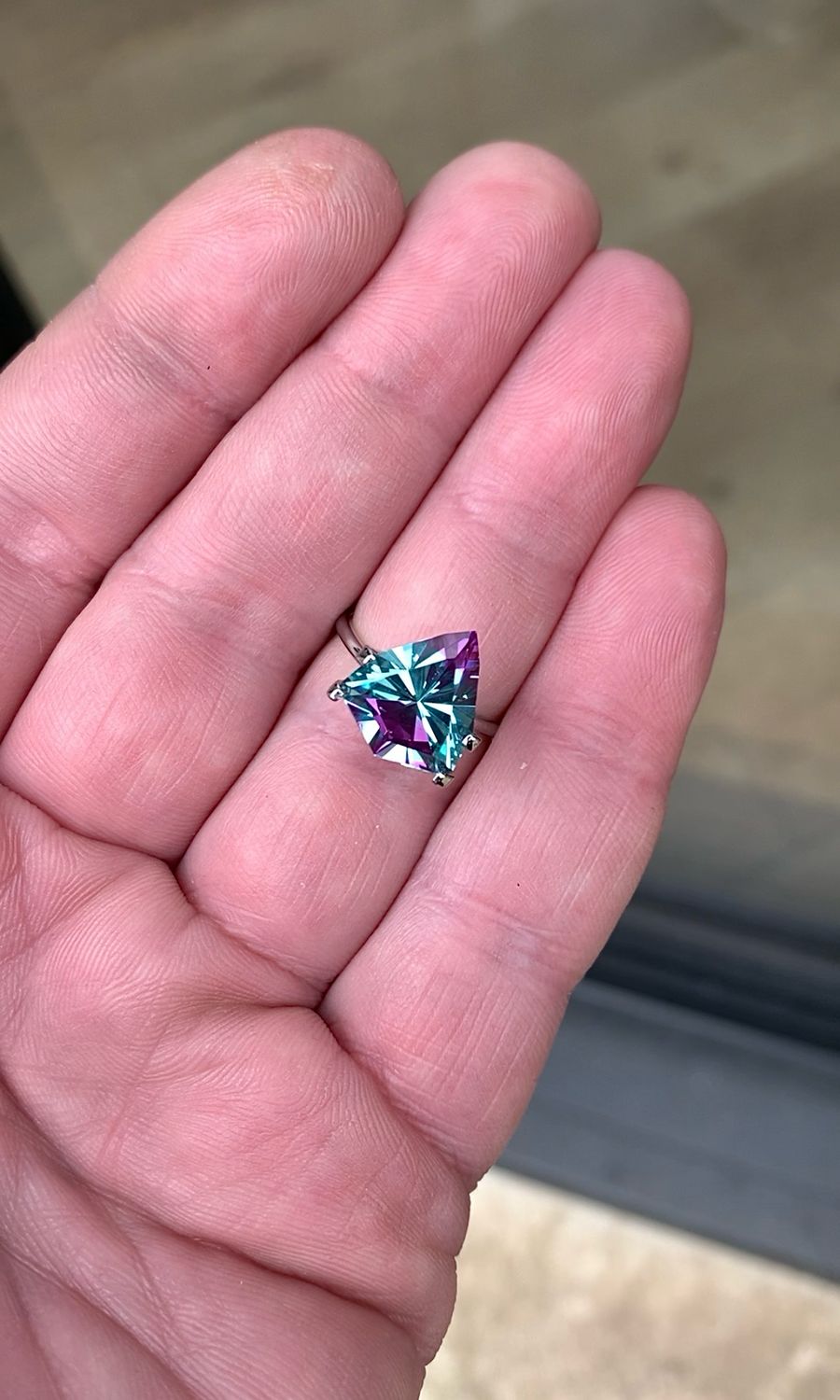 ᴬᵀᵞᴾᴵᶜᴬᴸ BI-COLOR SAPPHIRE 7.04ct 🌱
