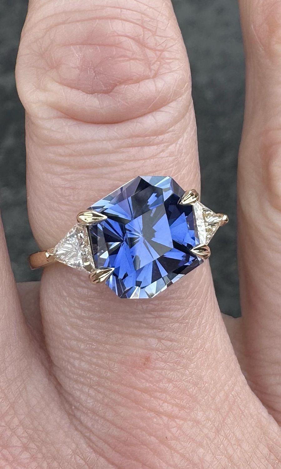 ᴬᵀᵞᴾᴵᶜᴬᴸ BLUE SAPPHIRE 6.17ct 🌱