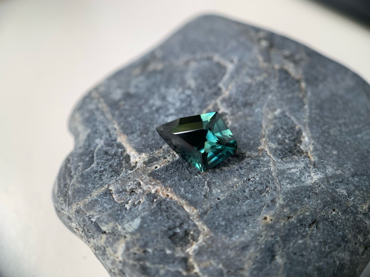 ᴬᵀᵞᴾᴵᶜᴬᴸ KENYAN SAPPHIRE 1.59ct