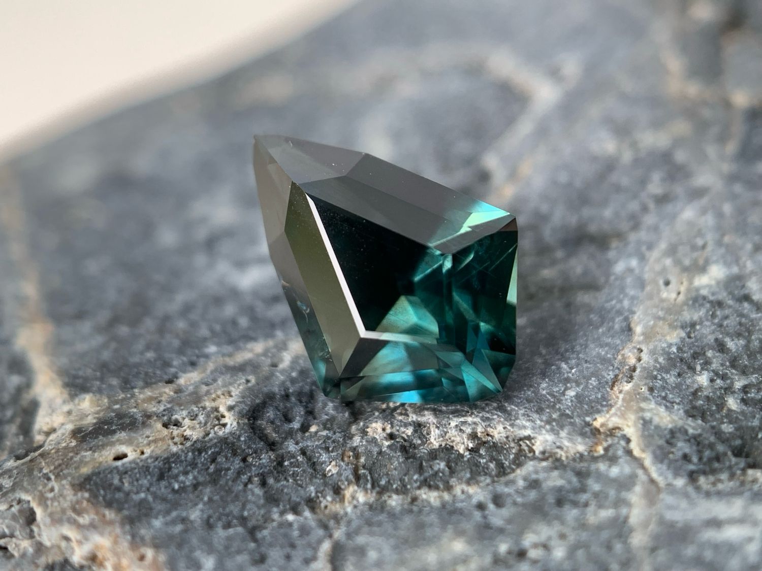 ᴬᵀᵞᴾᴵᶜᴬᴸ KENYAN SAPPHIRE 1.59ct