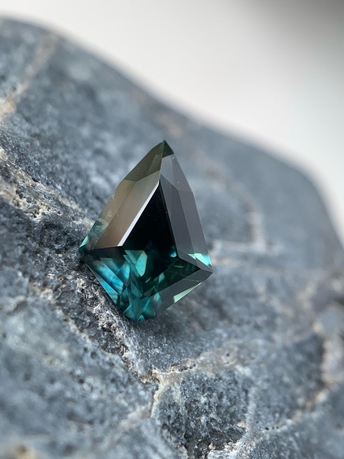 ᴬᵀᵞᴾᴵᶜᴬᴸ KENYAN SAPPHIRE 1.59ct