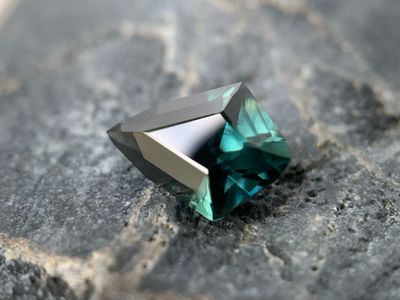 ᴬᵀᵞᴾᴵᶜᴬᴸ KENYAN SAPPHIRE 1.59ct