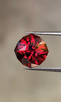 ᴬᵀᵞᴾᴵᶜᴬᴸ RHODOLITE GARNET 2.52ct