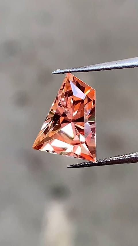 ᴬᵀᵞᴾᴵᶜᴬᴸ PEACH SAPPHIRE 3.53ct 🌱
