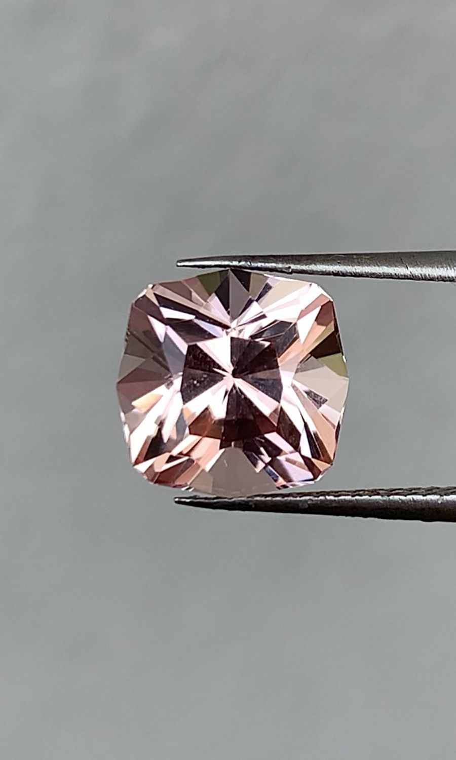 ᴬᵀᵞᴾᴵᶜᴬᴸ PEACH SAPPHIRE 3.35ct 🌱