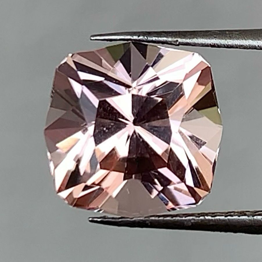 ᴬᵀᵞᴾᴵᶜᴬᴸ PEACH SAPPHIRE 3.35ct 🌱