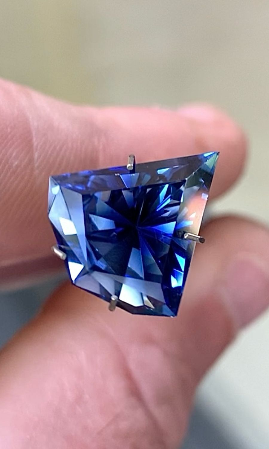 ᴬᵀᵞᴾᴵᶜᴬᴸ BLUE SAPPHIRE 9.85ct 🌱