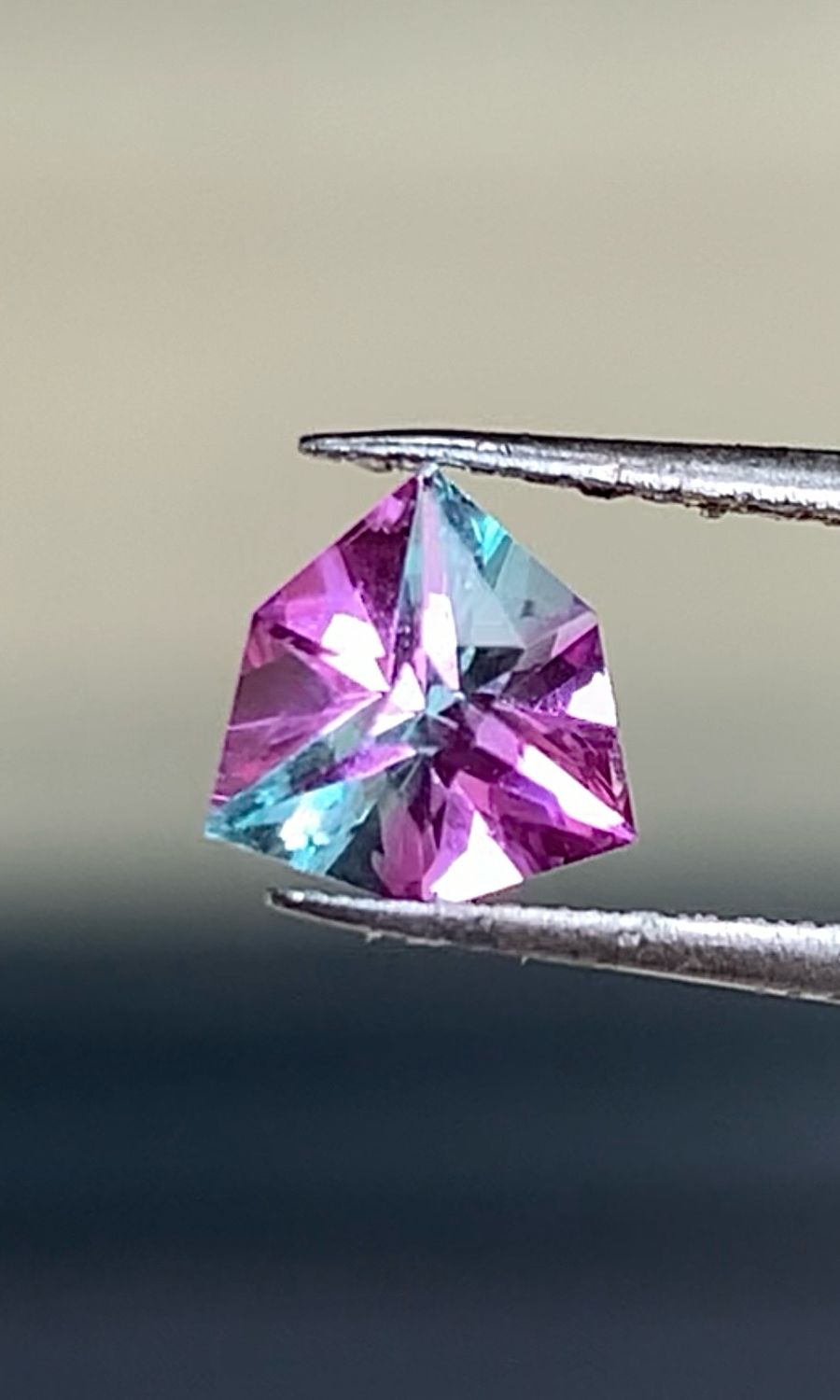 ᴬᵀᵞᴾᴵᶜᴬᴸ BI-COLOR SAPPHIRE 0.63ct 🌱
