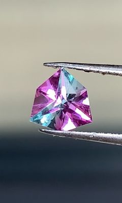 ᴬᵀᵞᴾᴵᶜᴬᴸ BI-COLOR SAPPHIRE 0.63ct 🌱
