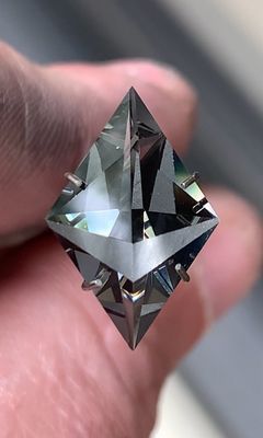 ᴬᵀᵞᴾᴵᶜᴬᴸ ETH-Inspired Gem - The 1ST! - Black Edition ⚡️